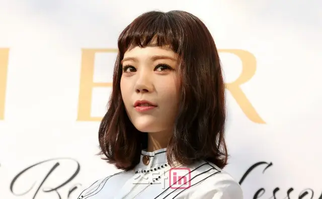 飲酒運転で接触事故のリジ（元AFTERSCHOOL）、ライブ放送で謝罪…「失望させてしまい、大変申し訳ない」（画像提供:wowkorea）