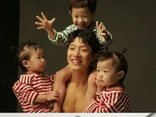 “除隊”チェ・ミンファン（FTISLAND）、「家事をする男たち2」に復帰＝妻ユルヒ＆子ども3人との日常公開