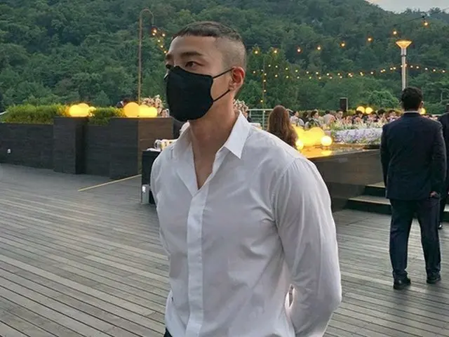 本当にロイ・キム？シャツを着てても…まぶしい筋肉美（画像提供:wowkorea）