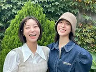 ホ・ヨンジ（KARA）、姉ホ・ソンヨンとのツーショット写真を公開“まるで双子のよう”
