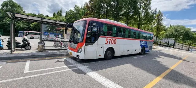 広域バスで大便をして下車した男性に「吐き気がする」と憤りを爆発させる運転手＝韓国（画像提供:wowkorea）