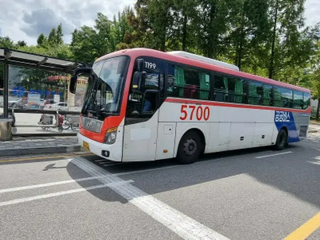 広域バスで大便をして下車した男性に「吐き気がする」と憤りを爆発させる運転手＝韓国（画像提供:wowkorea）
