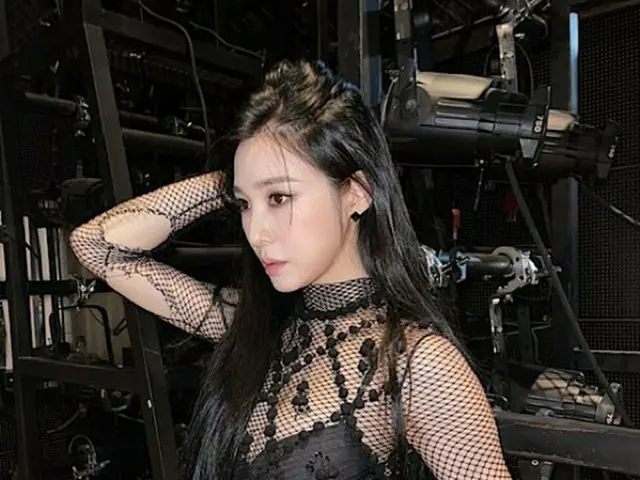 ティファニー（少女時代）、下着＆メッシュで破格ファッション…みずみずしい魅惑美（画像提供:wowkorea）