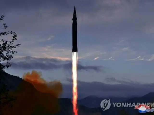 北朝鮮が29日、「火星8」の発射実験を初めて実施したと発表した＝（朝鮮中央通信＝聯合ニュース）