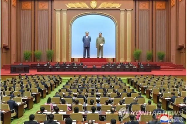 28日に平壌で開かれた最高人民会議の様子＝（朝鮮中央通信＝聯合ニュース）≪転載・転用禁止≫