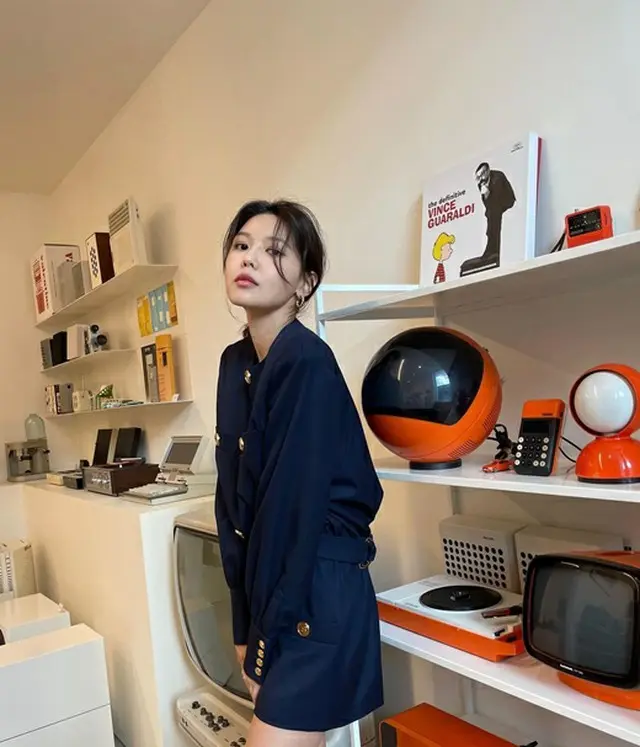 歌手兼女優チェ・スヨンがモデルのような雰囲気を漂わせた。（画像提供:Mydaily）