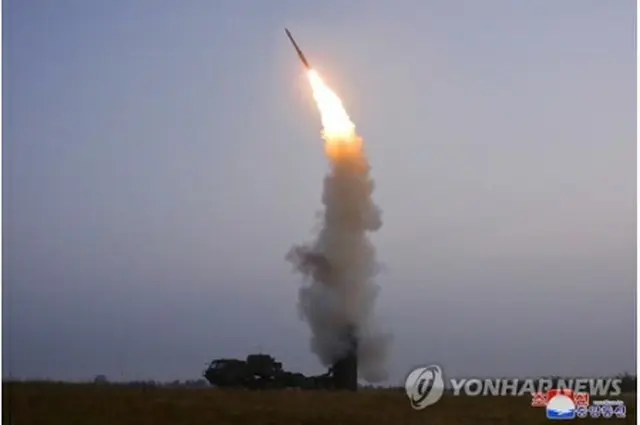 北朝鮮の朝鮮中央通信は9月30日に新型の反航空（地対空）ミサイルの発射実験を行ったと報じた＝（朝鮮中央通信＝聯合ニュース）≪転載・転用禁止≫