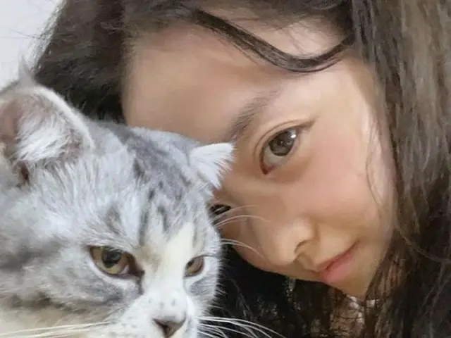 女優パク・ボヨン、猫と一緒にラブリーショット…すっぴんでも変わらぬ美貌（画像提供:wowkorea）