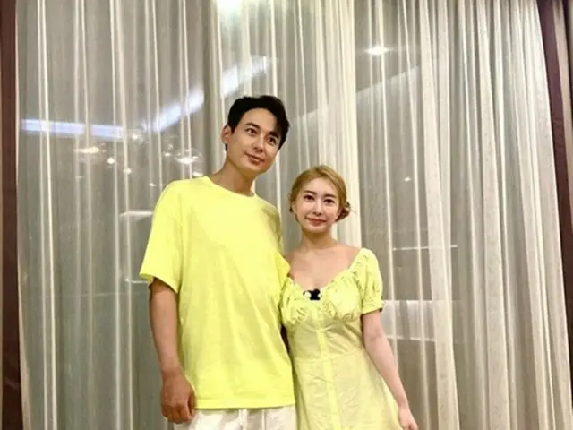 俳優イ・ジフン、妻アヤネさんとのカップルルックを披露…「カップルコーデが好きな私たち」（画像提供:wowkorea）