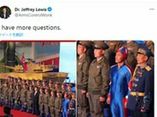 正恩氏の列に現れた「ロケットマン」は誰？青色ボディスーツ着た”謎の男”の正体に関心集中