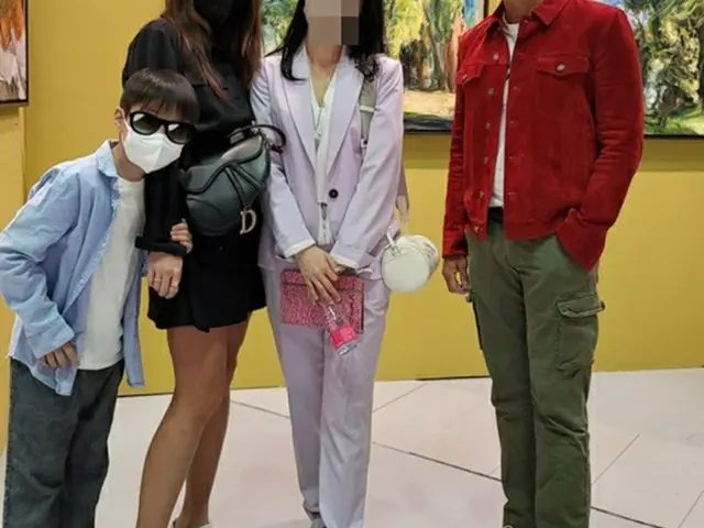 俳優イ・ビョンホン＆イ・ミンジョン夫妻の息子、「最近の姿」が話題に（画像提供:wowkorea）