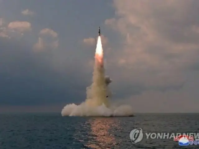 朝鮮中央通信は20日、国防科学院が19日に新型SLBMの発射実験を実施したと伝えた＝（朝鮮中央通信＝聯合ニュース）≪転載・転用禁止≫