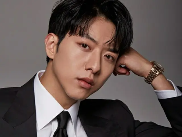 イ・ジョンシン（CNBLUE）、tvN新ドラマ「流れ星」主演に抜てき＝弁護士に変身（画像提供:wowkorea）