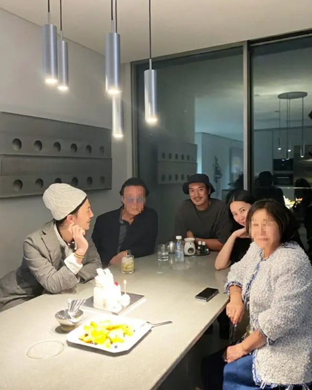 G-DRAGONの姉クォン・ダミのインスタグラムにて公開された写真（画像提供:wowkorea）