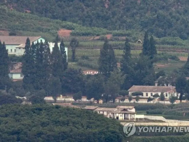 南北軍事境界線に近い京畿道・坡州の烏頭山統一展望台から見える北朝鮮の様子(資料写真)=(聯合ニュース)