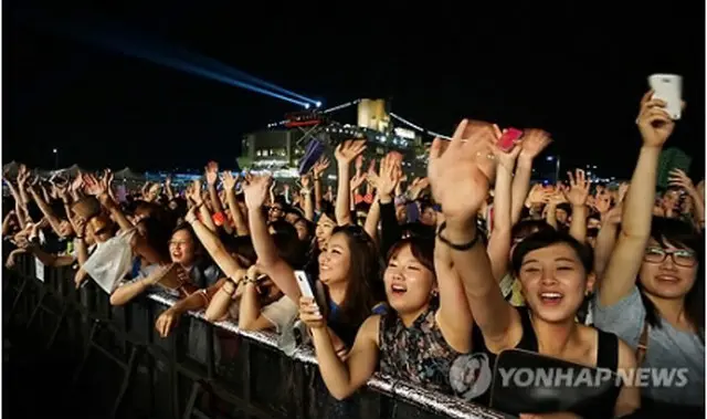 ワールドK―POPコンサートが3000人規模の観客を集めて開かれる（資料写真）＝（聯合ニュース）
