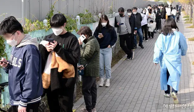 ソウル市の新規感染者数「980人」…半数以上が「ブレイクスルー感染」との見方＝韓国（画像提供:wowkorea）