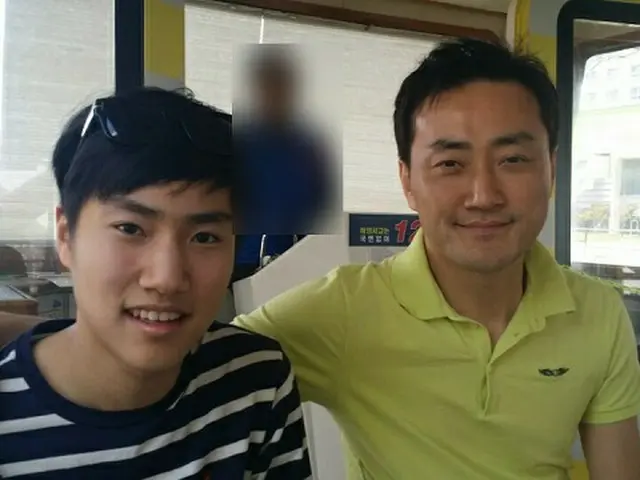 故ソン・ジョンミンさん（左）と父親のソンヒョン氏（右）（画像提供:wowkorea）