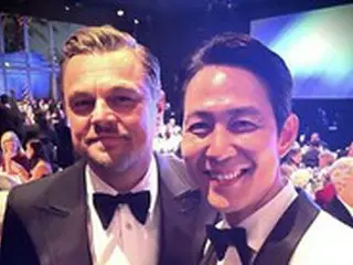 「イカゲーム」イ・ジョンジェ＆ディカプリオ、二人のイケメン俳優のまぶしいツーショット公開