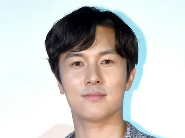 “未成年者性売買事件”のイスを応援し非難浴びたドンワン（SHINHWA）、ファンイベント開催し「直接謝罪」へ（画像提供:wowkorea）
