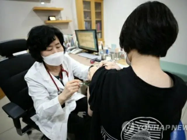 韓国内で新型コロナワクチンの2回目の接種まで完了した人は14日午前0時時点で累計4009万9131人となった(資料写真)=(聯合ニュース)