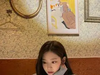 キム・ミンジュ（元IZ*ONE）、魅力的な目元のほくろ“本当顔の天才だ”