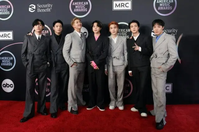 AMA大賞を受賞した「BTS」、11月の歌手ブランド評判1位（画像提供:wowkorea）