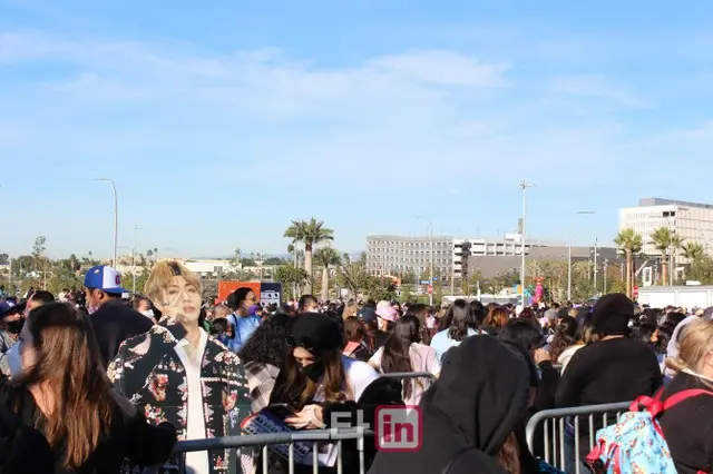 アメリカで会った「BTS」ファン、「AMA大賞受賞、誇らしい。グラミーも期待してる」（画像提供:wowkorea）