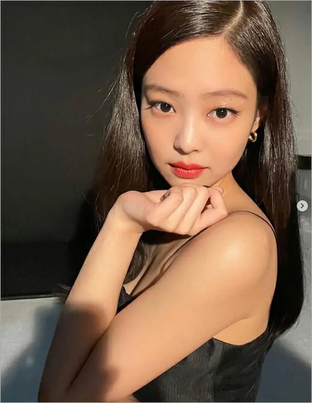 ジェニー（BLACKPINK）、美しい赤リップ“これ以上ないくらいの美貌”（画像提供:wowkorea）
