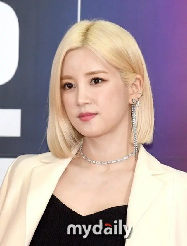 パク・チョロン（Apink）の校内暴力疑惑を暴露した幼馴染、チョロン側の立場に反論「脅迫罪成立は事実ではない」（画像提供:wowkorea）