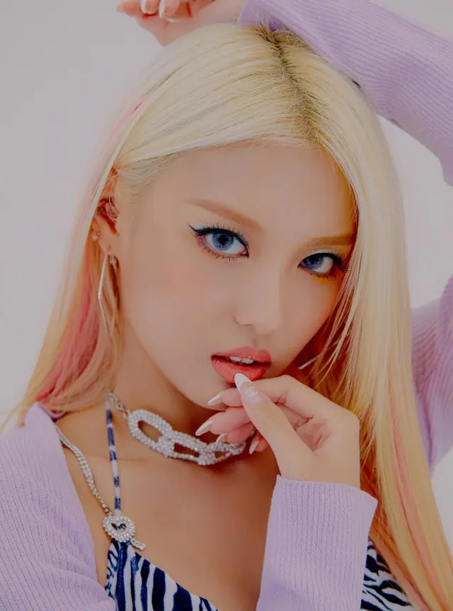 「MOMOLAND」アイン、目を奪われる”ビキニショット”公開 「マイアミで目覚めた夢のような朝」（画像提供:wowkorea）