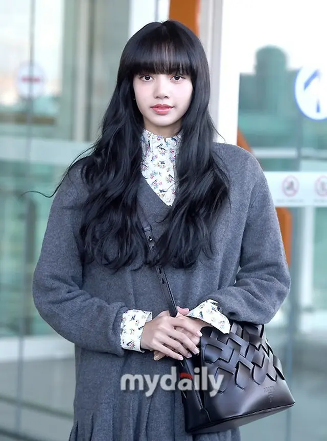 LISA（BLACKPINK）、コロナウイルスから完治…「きょう隔離解除」へ（画像提供:wowkorea）