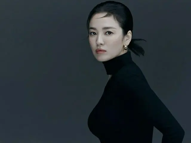女優ソン・ヘギョ、オールブラックの”美ビジュアル”で見る者を圧倒（画像提供:wowkorea）