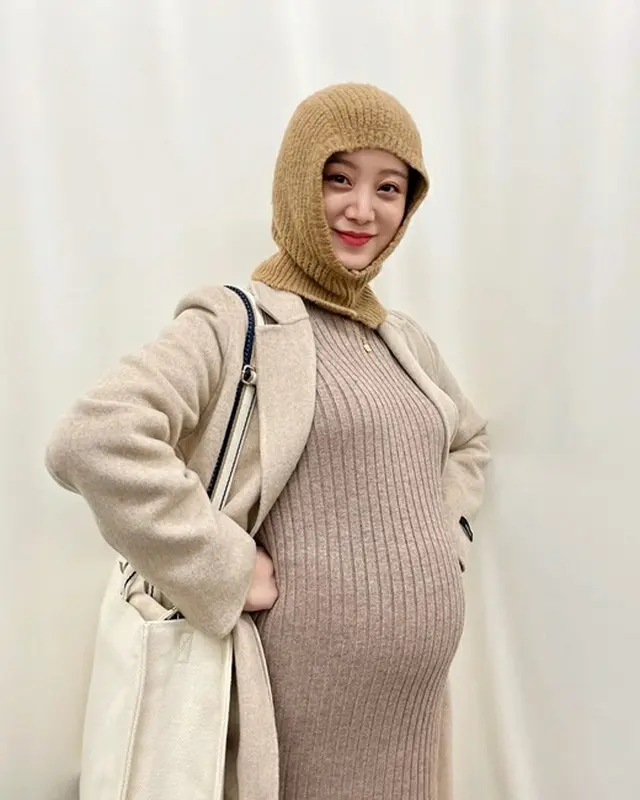 ヘリム（元Wonder Girls）、ラブリーなマタニティウェアでDラインを披露（画像提供:wowkorea）