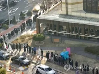 ［速報］韓国の新規コロナ感染者　初の７千人超＝重症者も過去最多