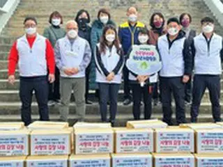 韓国欠食児童支援協会、昌原の低所得家庭にキムチ30箱を寄付