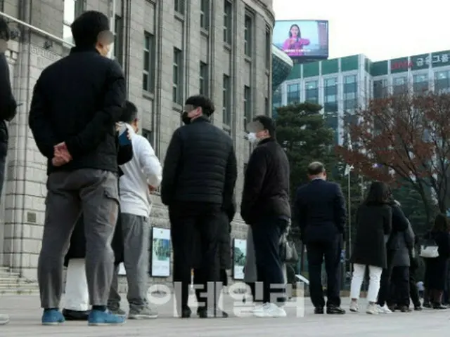 韓国のオミクロン株感染者、飲食店で「マスク姿でレジ」わずか1分の会話で感染か（画像提供:wowkorea）
