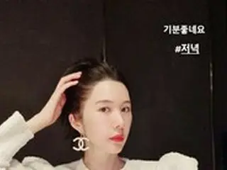 タイの財閥と結婚した女優シン・ジュア、耳より大きな耳飾りに「気分が良いですね」