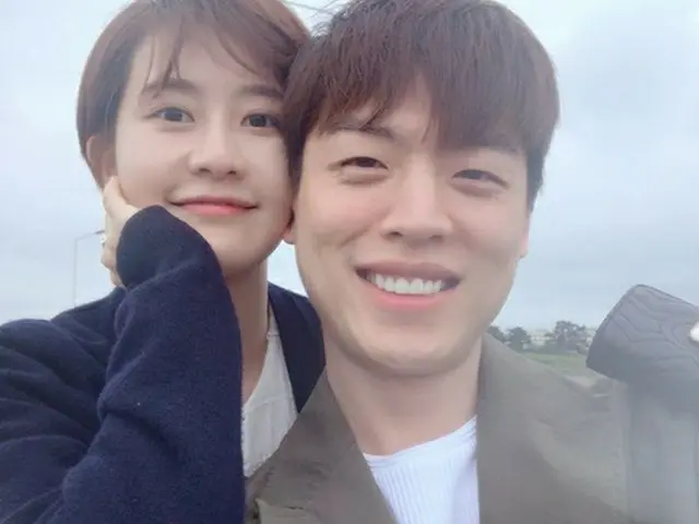 女子アナのキム・スジ、歌手ハン・ギジュと結婚発表 「一目ぼれした瞬間がテレビで放映…歴史的な瞬間を大切に」（画像提供:wowkorea）