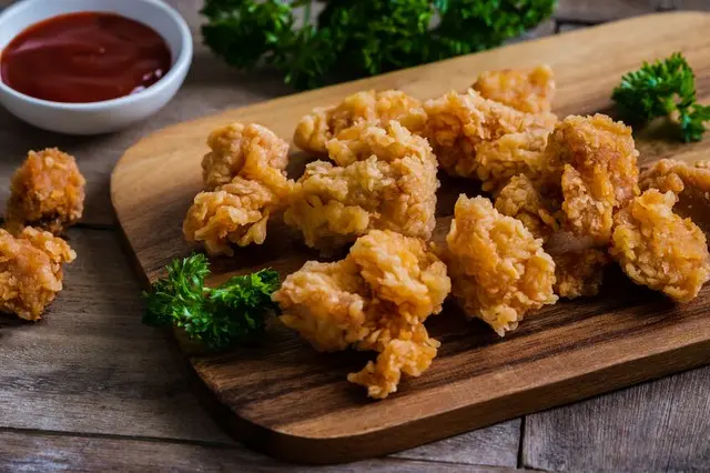 「チキンのピースを合わせて発覚」配達員が食べていた＝韓国（画像提供:wowkorea）