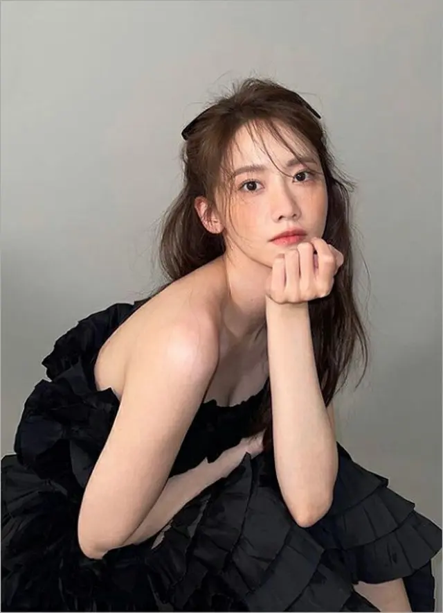 「少女時代」ユナ、赤いチークが愛らしい（画像提供:wowkorea）