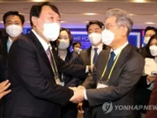 妻に息子に…　大統領選を揺るがす与野党候補の「家族リスク」＝韓国