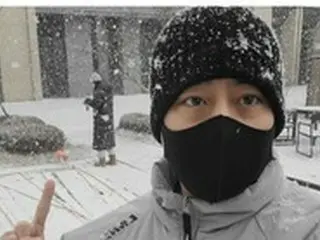 エリック（SHINHWA）、妻のナ・ヘミと水入らずの初雪デート…甘い週末の日常に相変わらずのラブラブぶり