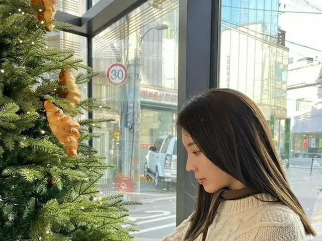 ミュージカル女優兼クリエイターのハム・ヨンジが余裕のある週末を伝えた。（画像提供:wowkorea）