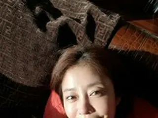 イ・ジヒョン(元JEWELRY)、同じ飛行機に乗り合わせた乗客に謝罪「息子たちが騒いで…」