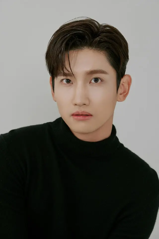 チャンミン(東方神起)、保護終了児童へ3000万ウォンを寄付