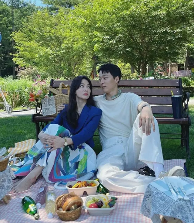 女優ソン・ヘギョとチャン・ギヨンが特別なコンビネーションを披露した。（画像提供:wowkorea）
