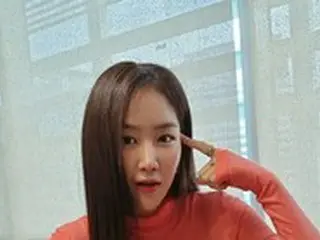 ソユ(元SISTAR)、ぴったりサイズの衣装も完璧に…美しいボディラインを披露