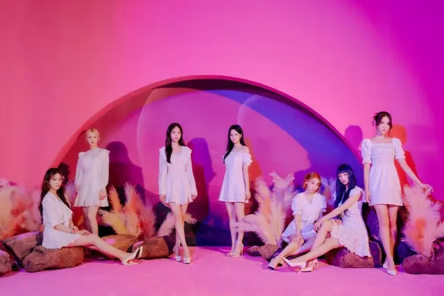 ガールグループ「Weeekly」の楽曲が「Spotify」で1億ストリーミング達成（画像提供:wowkorea）