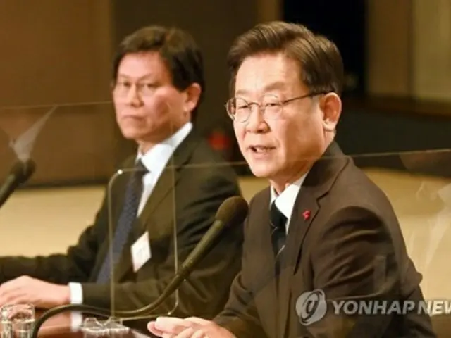 討論会で発言する李在明氏（国会写真記者団）＝３０日、ソウル（聯合ニュース）